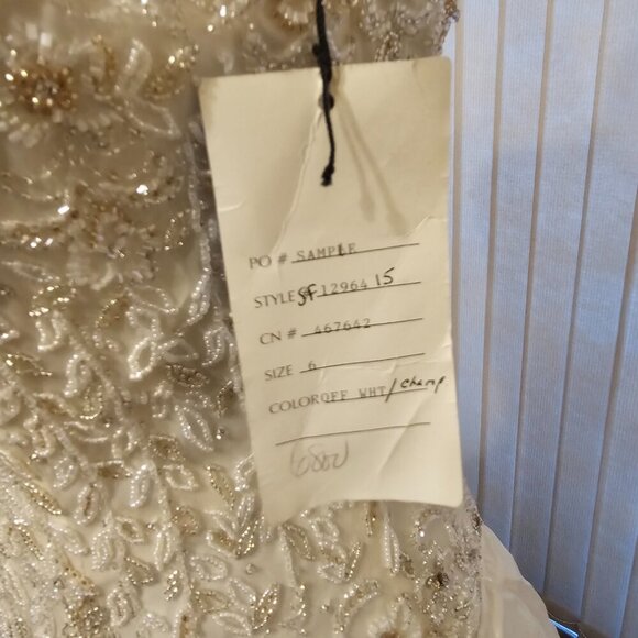 Stephen Yearick Beige Wedding Dress 6 - Picture 4 of 12